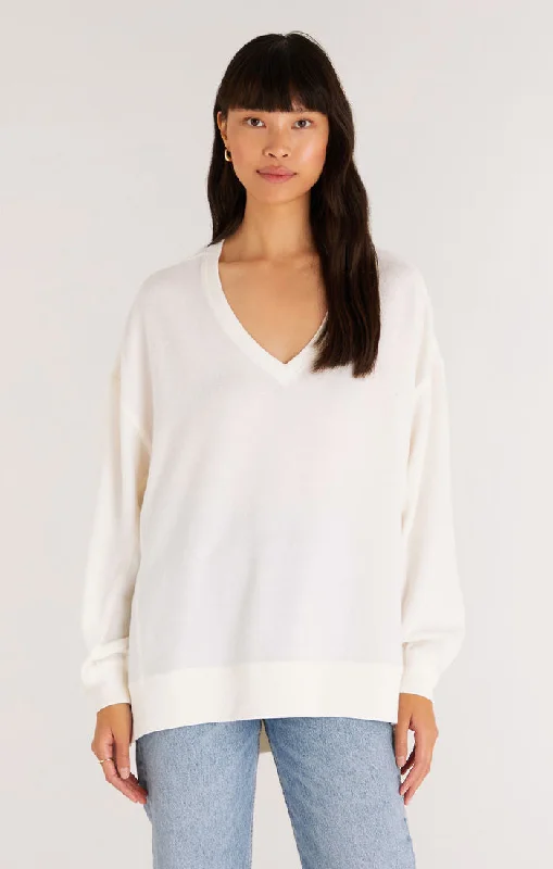 Cozy V-Neck Modern Weekender