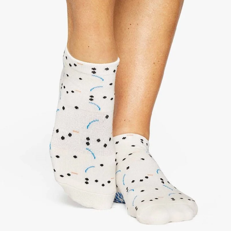 Tick Tock Grip Socks (Barre / Pilates) - Bone