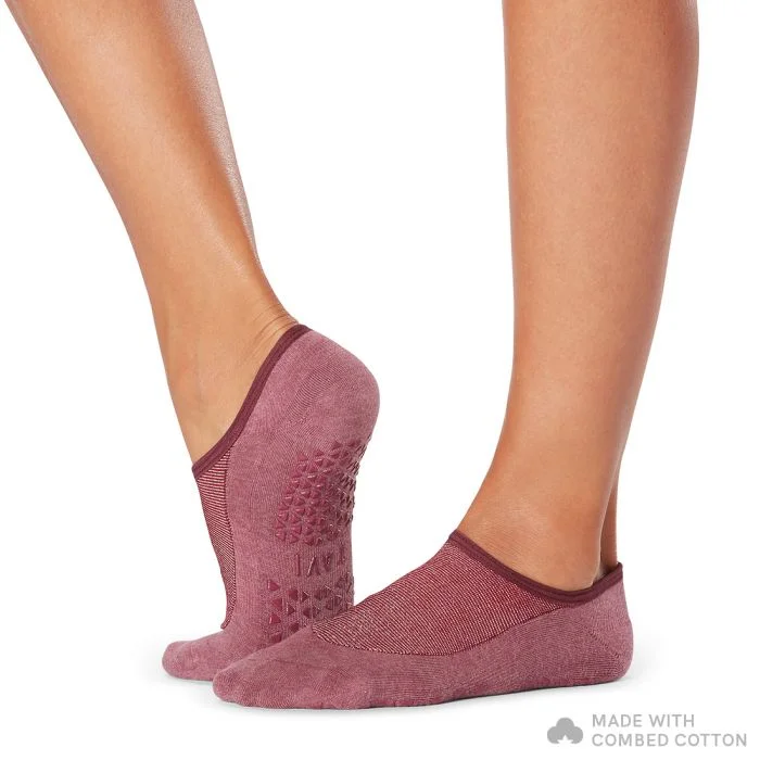 Maddie Grip Socks - Garnet (Pilates / Barre)